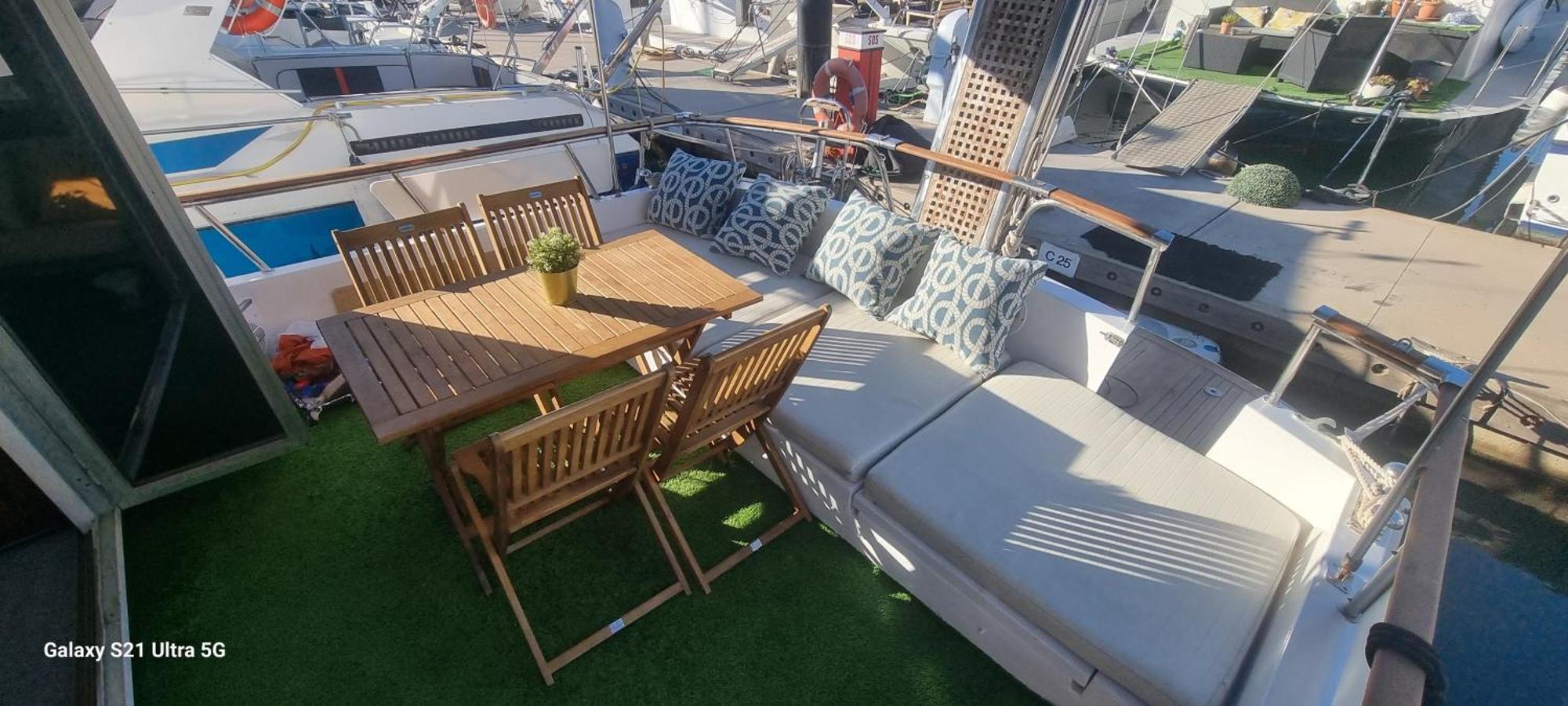 Beautiful And Comfy Boat In Barcelona With Boat Tour Option Hotel ภายนอก รูปภาพ