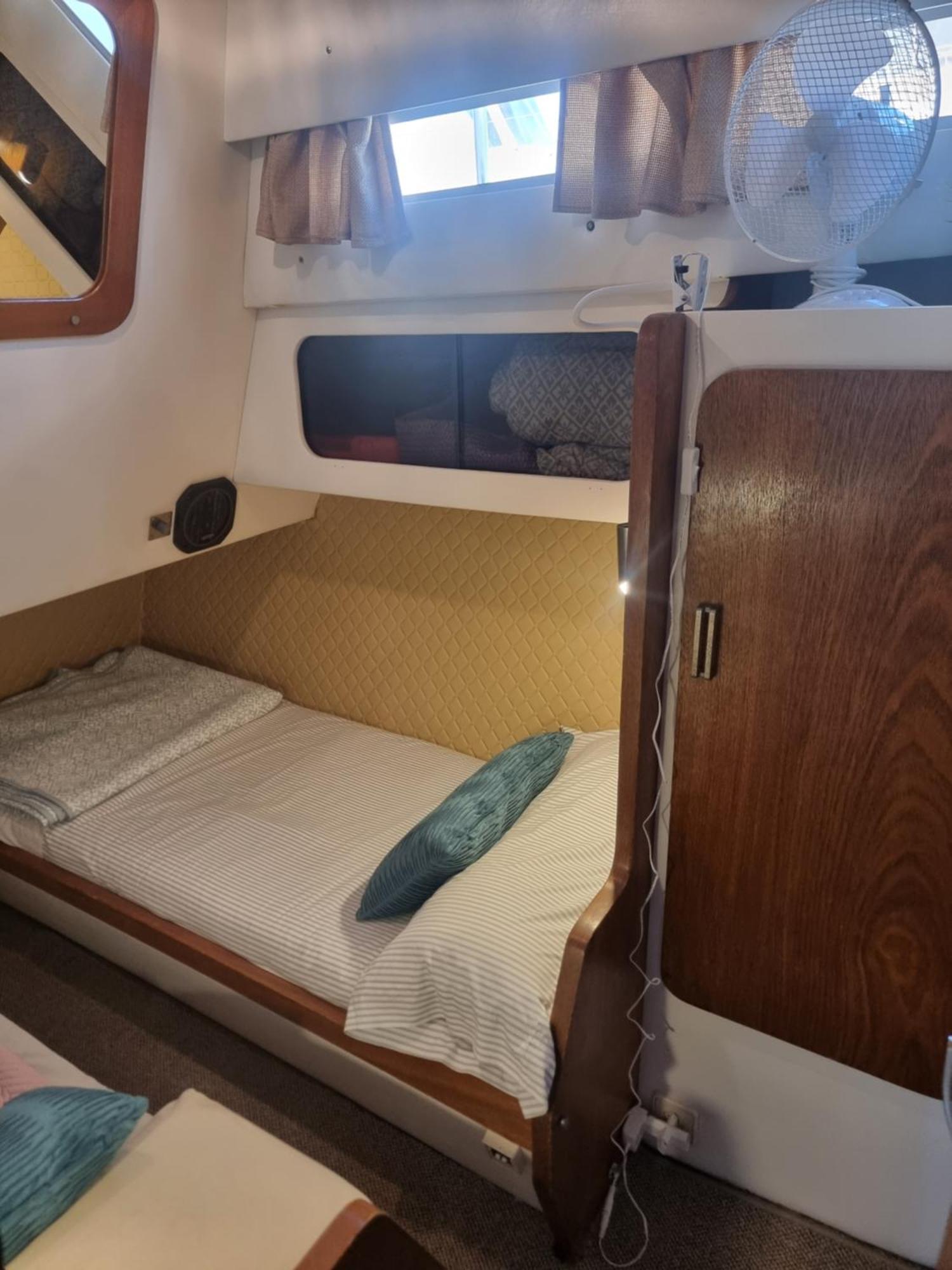 Beautiful And Comfy Boat In Barcelona With Boat Tour Option Hotel ภายนอก รูปภาพ
